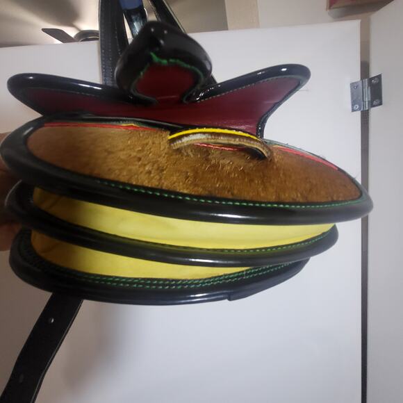 Colombian Leather, cowhide, FannyPack, Unisex, adjustable belt holes - Picture 5 of 8